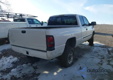 2001 Dodge Ram 2500 St z USA, uszkodzony, nr VIN 1B7KF23761J515236